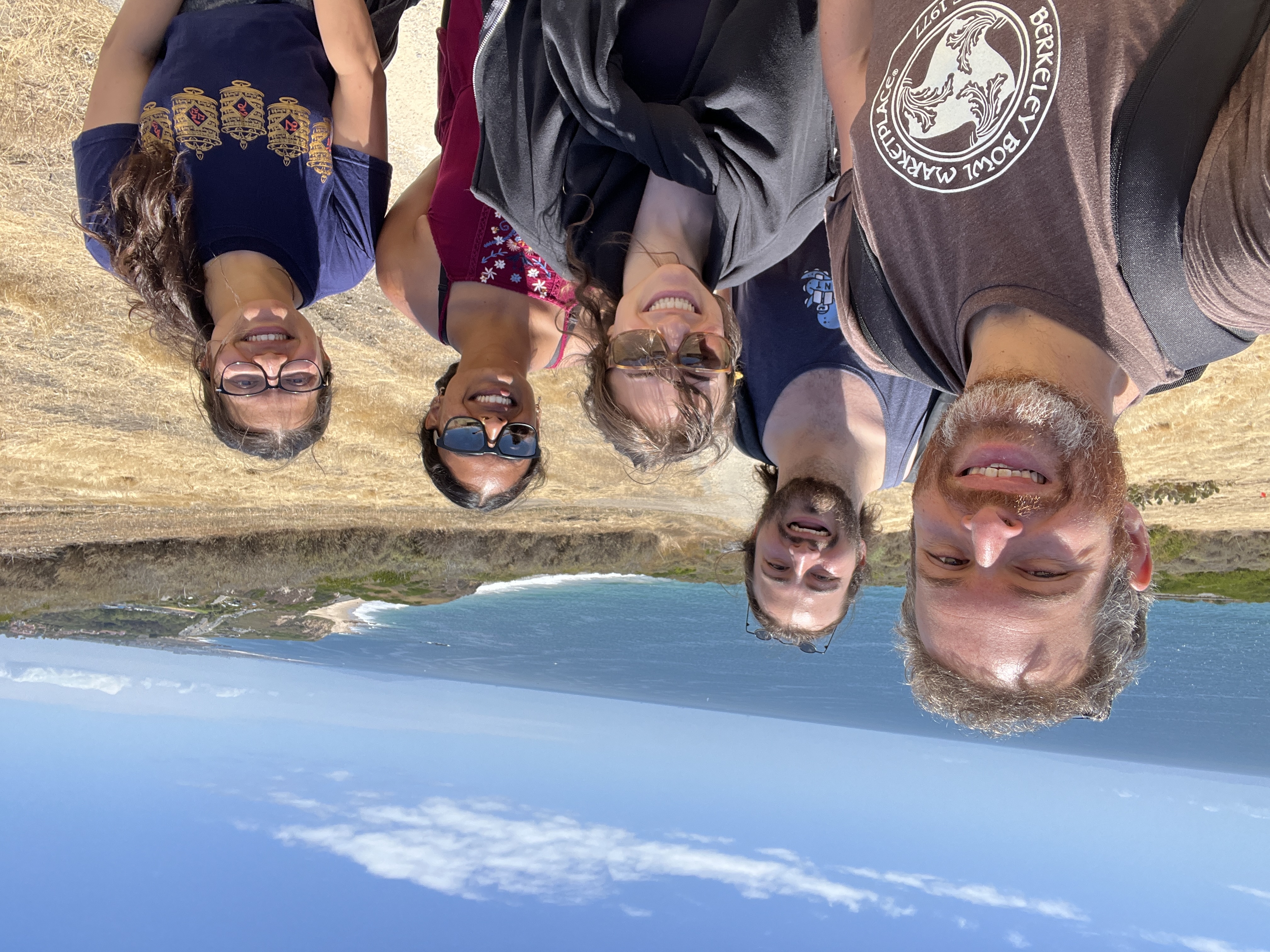 Lab hike at Xtal Cove